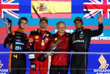 1st place Carlos Sainz Jr (ESP) Ferrari, 2nd place Lando Norris (GBR) McLaren and 3rd place Lewis Hamilton (GBR) Mercedes