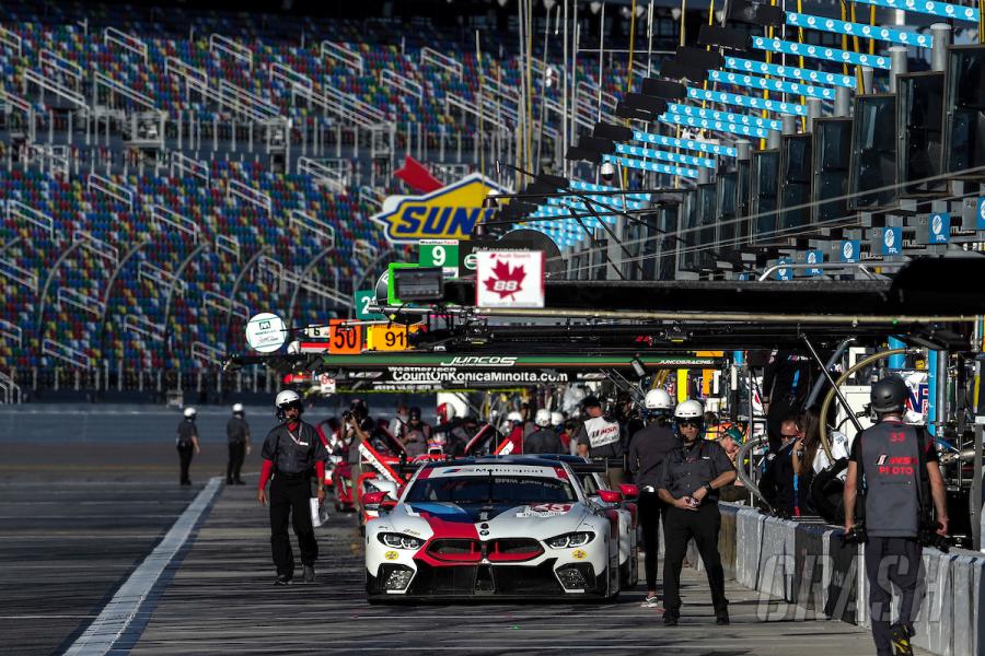 2019 Rolex 24 at Daytona Starting Grid Sportscars Crash