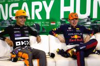 (L to R): Lando Norris (GBR) McLaren and Max Verstappen (NLD) Red Bull Racing in the post race FIA Press Conference.
