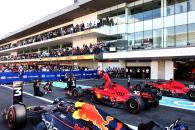 Qualifying top three in parc ferme: Carlos 