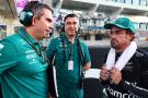 Fernando Alonso (ESP) Aston Martin F1 Team on the grid. Formula 1 World Championship, Rd 23, Abu Dhabi Grand Prix, Yas