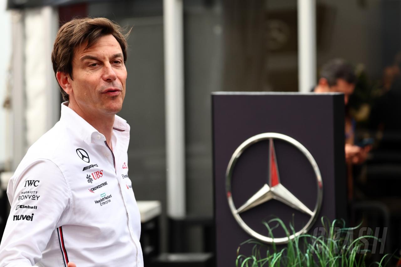 Toto Wolff answers Martin Brundle Does Lewis Hamilton earn as