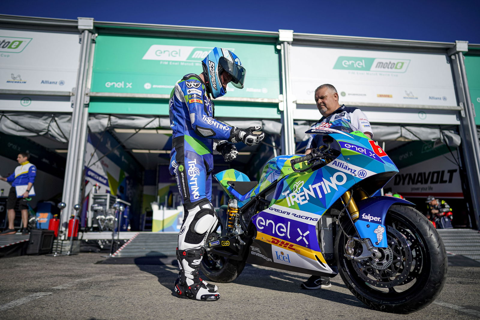 Vinales menginginkan lebih banyak wild card untuk Lorenzo