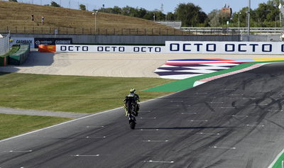 Rossi rides M1 from Tavullia to Misano!